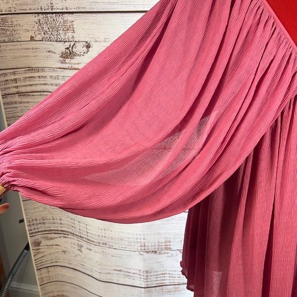 Tularosa Pink Flowing Blouse size M - Picture 3 of 8